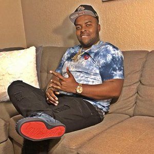 Meet your Posher, Carl